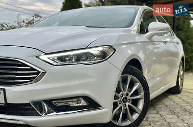 Седан Ford Fusion 2016 в 