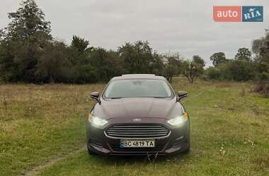 Седан Ford Fusion 2012 в Львове