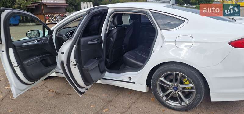 Седан Ford Fusion 2015 в Одессе