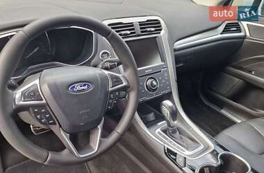 Седан Ford Fusion 2015 в Одесі