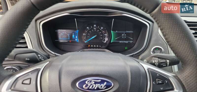 Седан Ford Fusion 2015 в Одессе