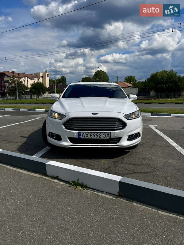 Седан Ford Fusion 2014 в Харкові