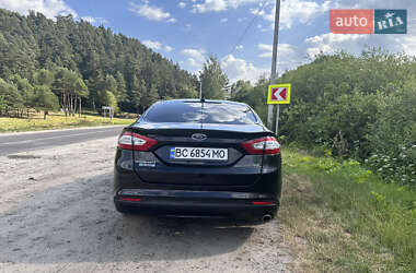 Седан Ford Fusion 2016 в  фото 4 Седан Ford Fusion 2016 в