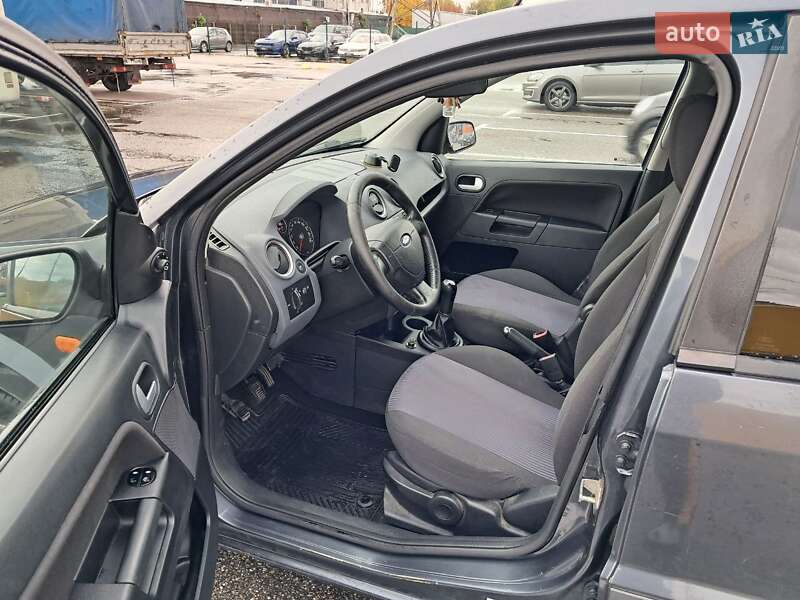 Хетчбек Ford Fusion 2008 в Києві