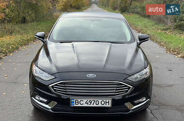 Седан Ford Fusion 2017 в 