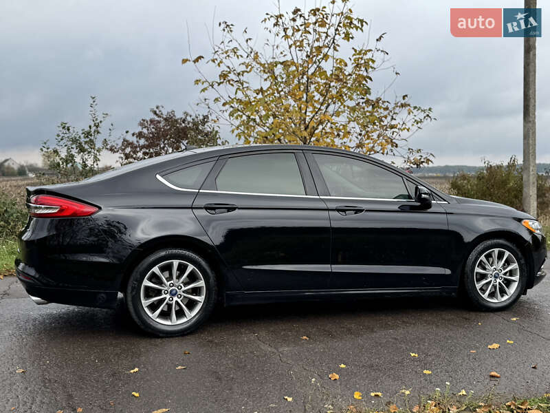 Седан Ford Fusion 2017 в Попільні