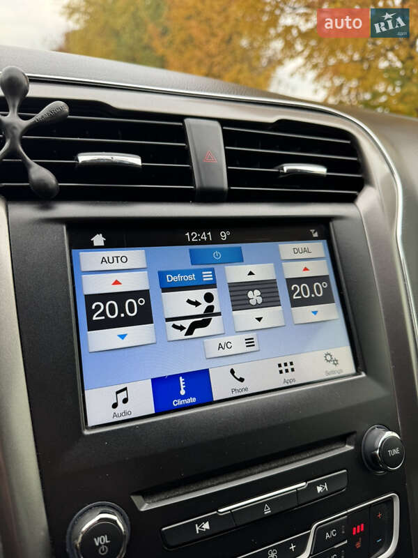 Седан Ford Fusion 2017 в Попільні