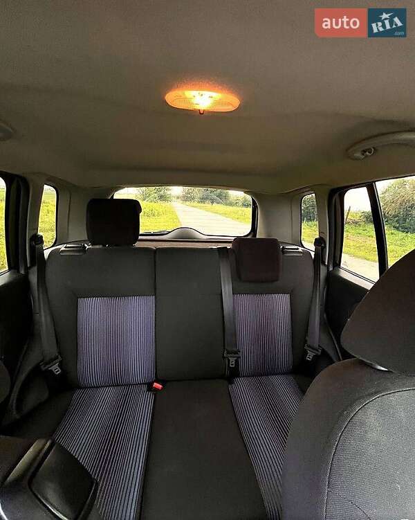 Хэтчбек Ford Fusion 2008 в Ровно