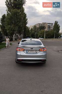 Седан Ford Fusion 2013 в 
