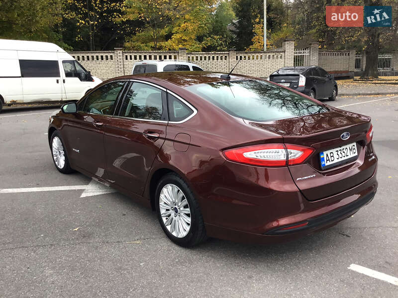Седан Ford Fusion 2015 в Вінниці