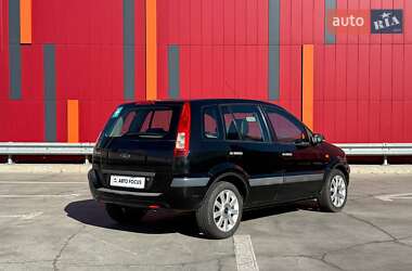 Хэтчбек Ford Fusion 2007 в 