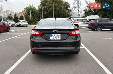 Седан Ford Fusion 2012 в 