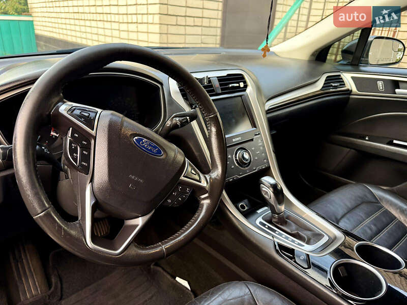 Седан Ford Fusion 2013 в Днепре