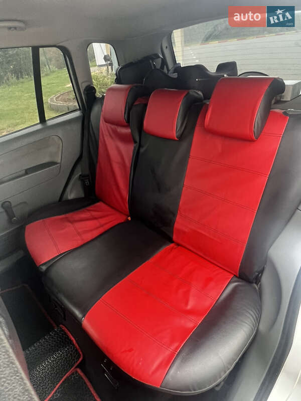 Хэтчбек Ford Fusion 2003 в Львове