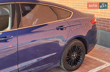 Седан Ford Fusion 2014 в 