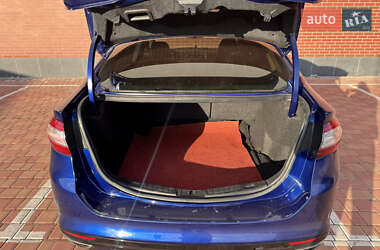 Седан Ford Fusion 2014 в 