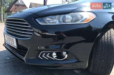 Седан Ford Fusion 2014 в 