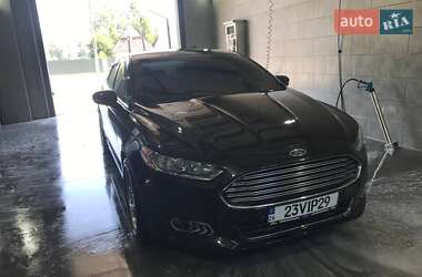 Седан Ford Fusion 2014 в 