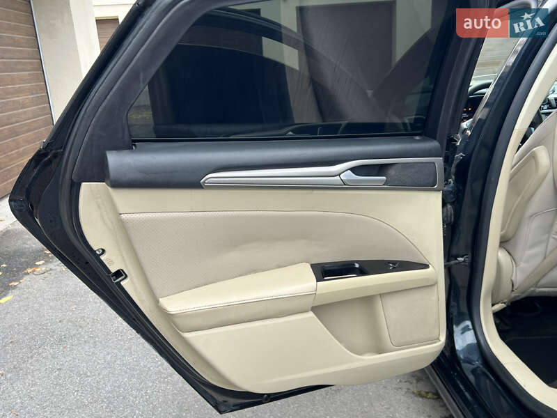 Седан Ford Fusion 2014 в Вінниці