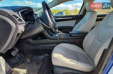 Седан Ford Fusion 2018 в  фото 7 Седан Ford Fusion 2018 в