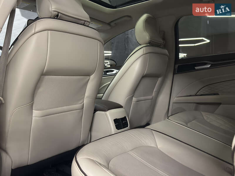 Седан Ford Fusion 2016 в Миколаєві