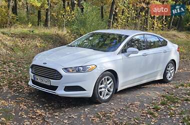 Седан Ford Fusion 2013 в Умани