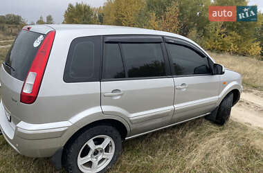 Хетчбек Ford Fusion 2011 в 
