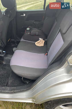 Хетчбек Ford Fusion 2011 в 