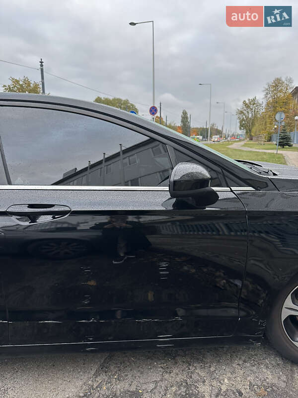 Седан Ford Fusion 2017 в Львові