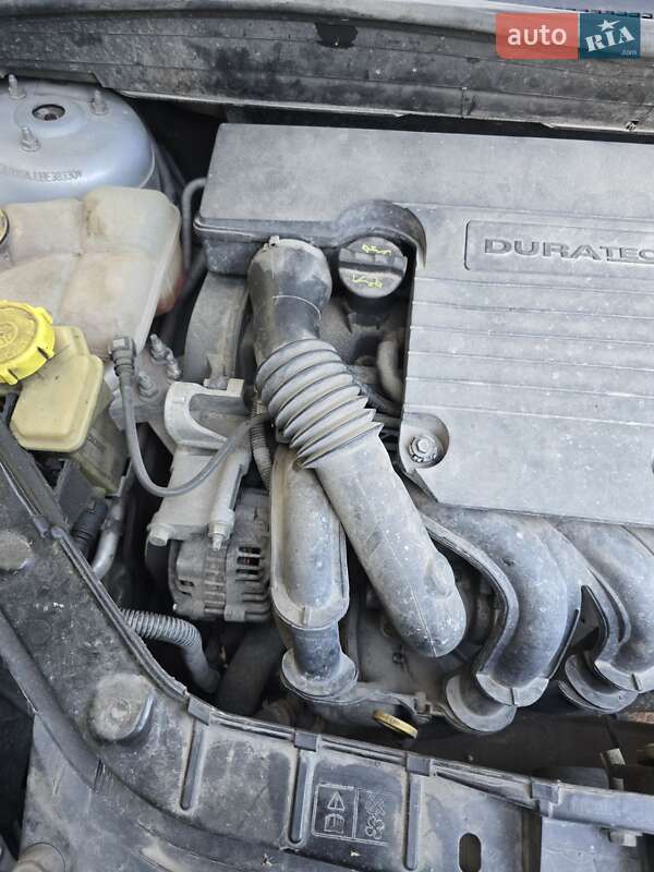 Хэтчбек Ford Fusion 2011 в Ровно фото 36 Хэтчбек Ford Fusion 2011 в Ровно