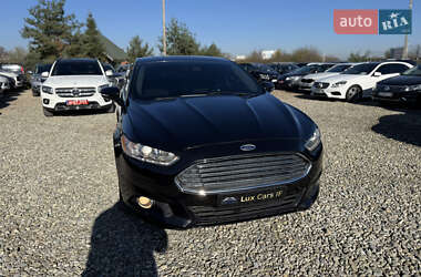 Седан Ford Fusion 2015 в 