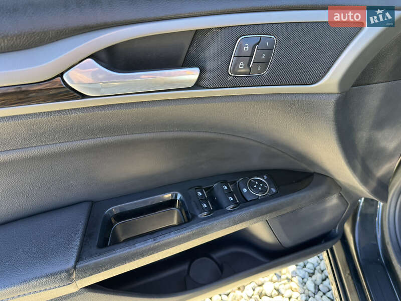 Седан Ford Fusion 2015 в Ивано-Франковске