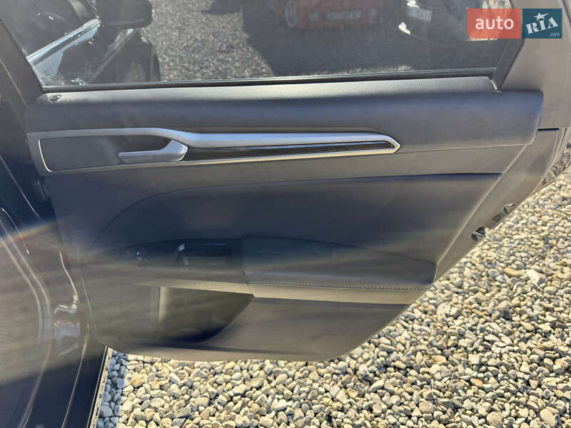 Седан Ford Fusion 2015 в Ивано-Франковске