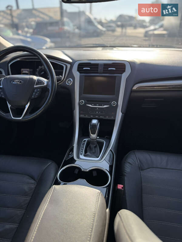 Седан Ford Fusion 2015 в Ивано-Франковске