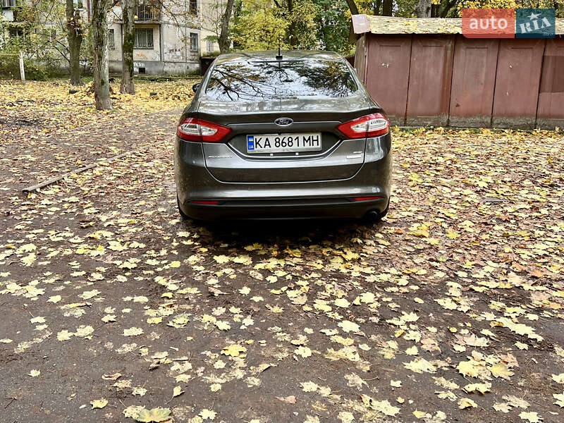 Седан Ford Fusion 2015 в Киеве