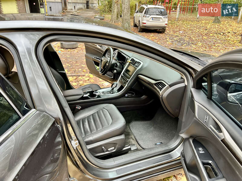 Седан Ford Fusion 2015 в Киеве
