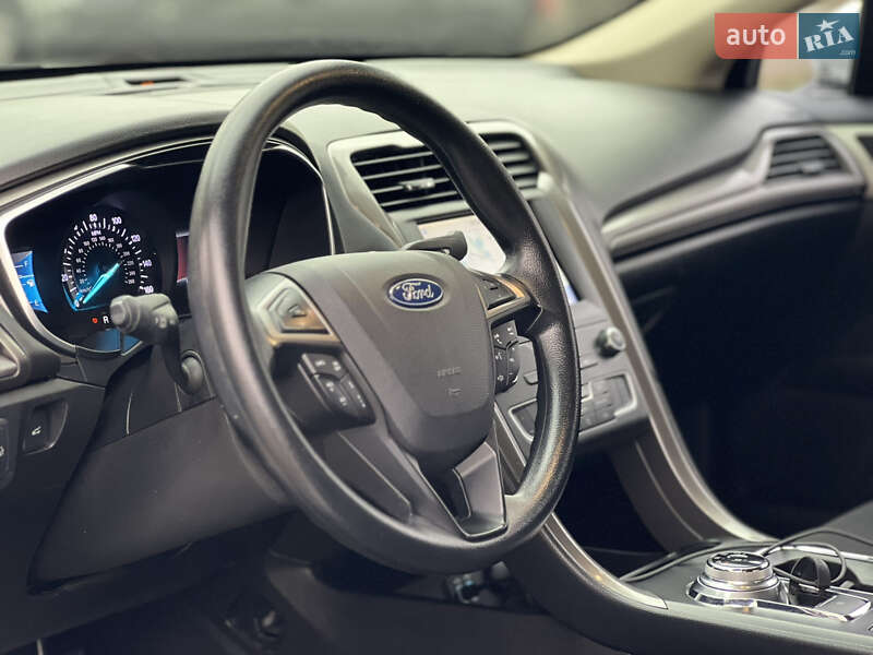 Седан Ford Fusion 2019 в Киеве