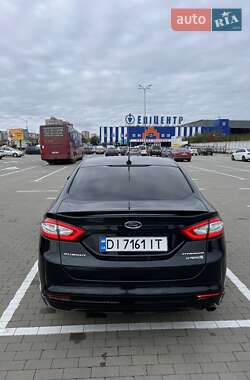 Седан Ford Fusion 2014 в 