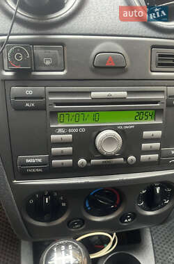 Хетчбек Ford Fusion 2011 в 