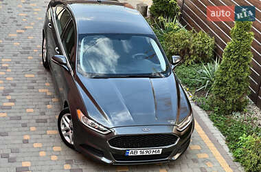Седан Ford Fusion 2015 в 