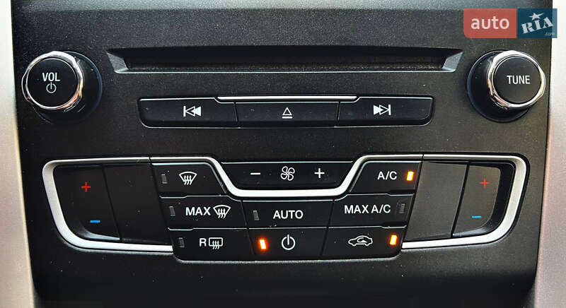 Седан Ford Fusion 2015 в Виннице