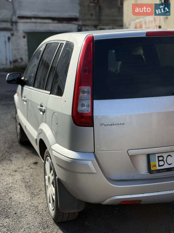 Хэтчбек Ford Fusion 2010 в Львове фото 10 Хэтчбек Ford Fusion 2010 в Львове