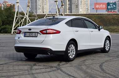 Седан Ford Fusion 2015 в  фото 9 Седан Ford Fusion 2015 в