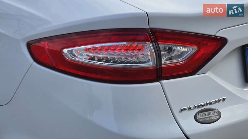 Седан Ford Fusion 2015 в Києві