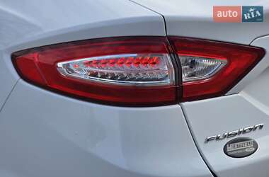 Седан Ford Fusion 2015 в  фото 13 Седан Ford Fusion 2015 в