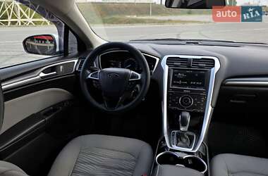 Седан Ford Fusion 2015 в  фото 24 Седан Ford Fusion 2015 в