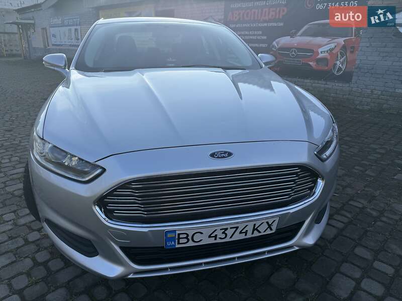 Седан Ford Fusion 2013 в Шептицькому