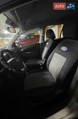 Хэтчбек Ford Fusion 2011 в Харькове