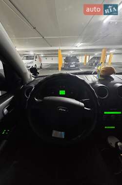 Хэтчбек Ford Fusion 2011 в Харькове