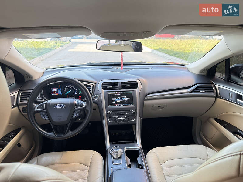 Седан Ford Fusion 2016 в Хмельницком